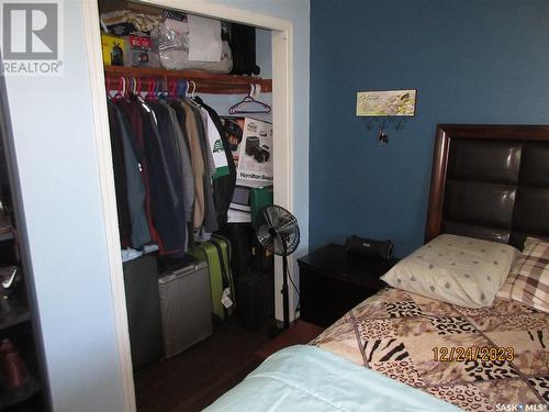 301 Halifax Street N, Regina, SK - Indoor Photo Showing Bedroom