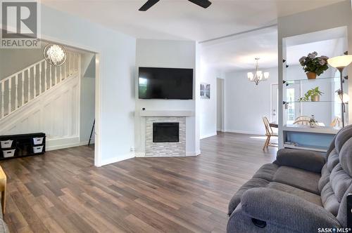 1159 Alder Avenue, Moose Jaw, SK - Indoor Photo Showing Living Room