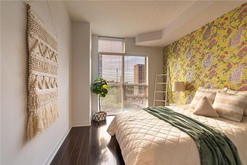 551 Maple Avenue|Unit #715, Burlington, ON - Indoor Photo Showing Bedroom