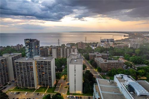 551 Maple Avenue|Unit #715, Burlington, ON - Outdoor With Body Of Water With View