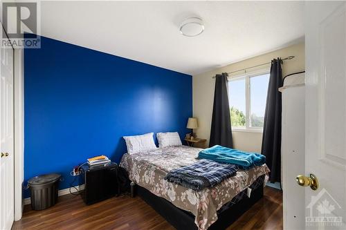 664 Tanner Drive, Kingston, ON - Indoor Photo Showing Bedroom