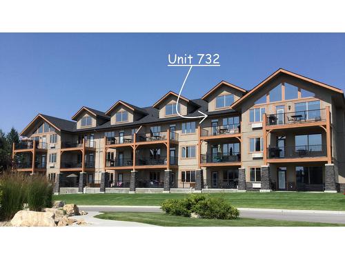 732 B - 700 Bighorn Boulevard, Radium Hot Springs, BC - Outdoor With Balcony With Facade