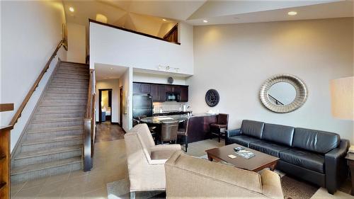 732 B - 700 Bighorn Boulevard, Radium Hot Springs, BC - Indoor Photo Showing Living Room