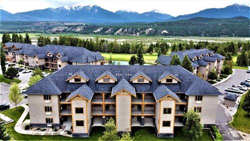 732 B - 700 Bighorn Boulevard, Radium Hot Springs, BC - Outdoor With Facade