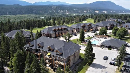 732 B - 700 Bighorn Boulevard, Radium Hot Springs, BC - Outdoor With View