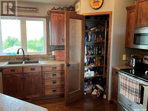 Chandler Acreage, Wood River Rm No. 74, SK - Indoor Photo Showing Kitchen With Double Sink