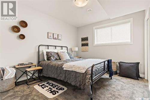 5201 Green Crescent, Regina, SK - Indoor Photo Showing Bedroom