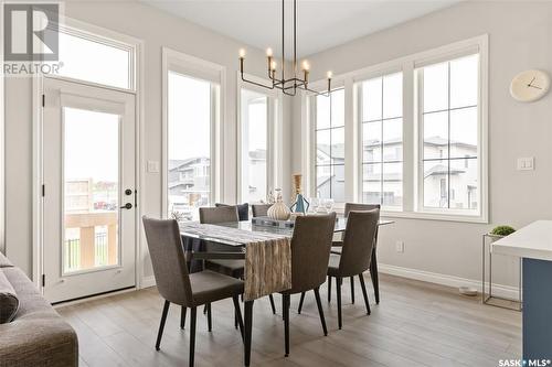 5201 Green Crescent, Regina, SK - Indoor Photo Showing Dining Room