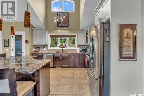 228 Woodland Avenue, Buena Vista, SK - Indoor Photo Showing Kitchen