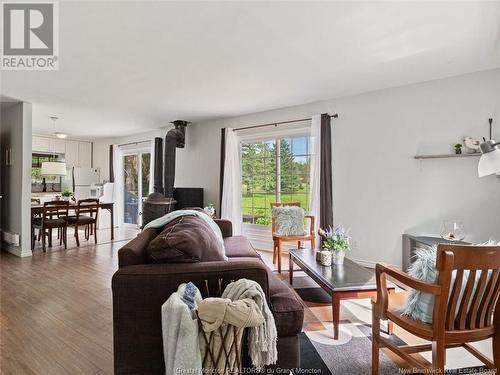 252 Gray Road, Penobsquis, NB - Indoor Photo Showing Living Room