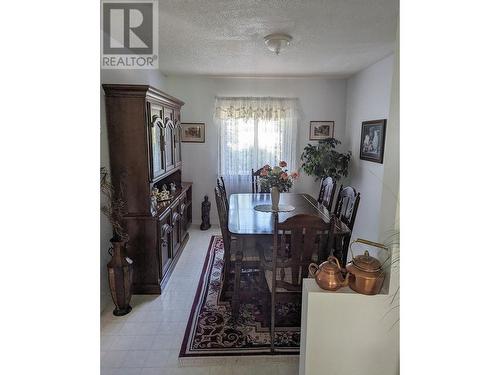 2309 5Th  Avenue, Castlegar, BC - Indoor Photo Showing Dining Room