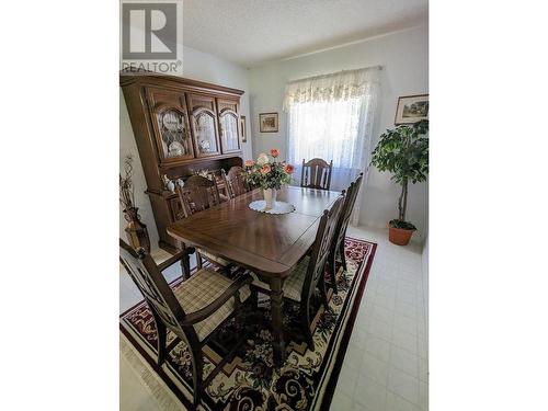 2309 5Th  Avenue, Castlegar, BC - Indoor Photo Showing Dining Room