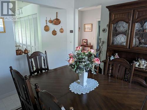 2309 5Th  Avenue, Castlegar, BC - Indoor Photo Showing Dining Room