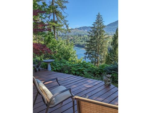 2309 5Th Ave, Castlegar, BC - Outdoor With Deck Patio Veranda