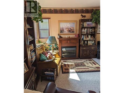 2309 5Th  Avenue, Castlegar, BC - Indoor With Fireplace