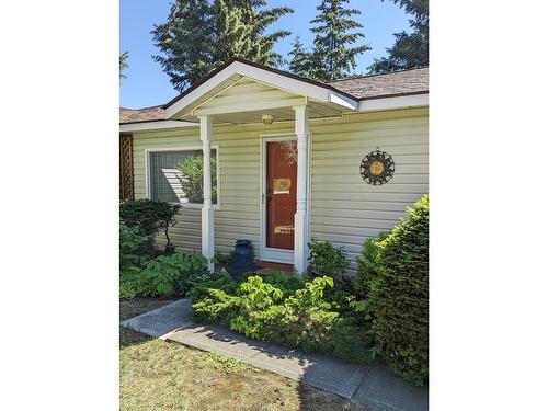 2309 5Th Ave, Castlegar, BC - Outdoor