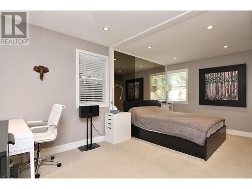 1131 Mountain Highway, North Vancouver, BC - Indoor Photo Showing Bedroom