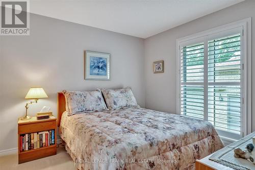 89 Navigators Trail, Kawartha Lakes (Bobcaygeon), ON - Indoor Photo Showing Bedroom