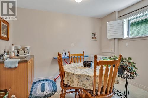 89 Navigators Trail, Kawartha Lakes (Bobcaygeon), ON - Indoor Photo Showing Dining Room