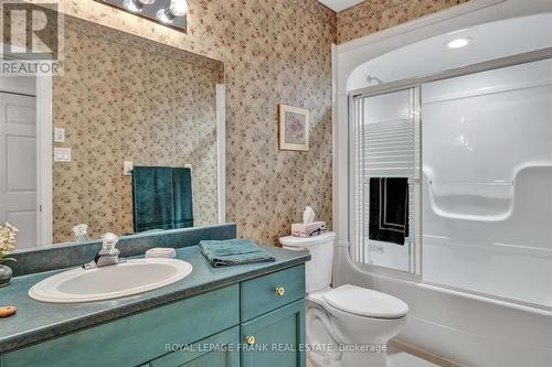 89 Navigators Trail, Kawartha Lakes (Bobcaygeon), ON - Indoor Photo Showing Bathroom