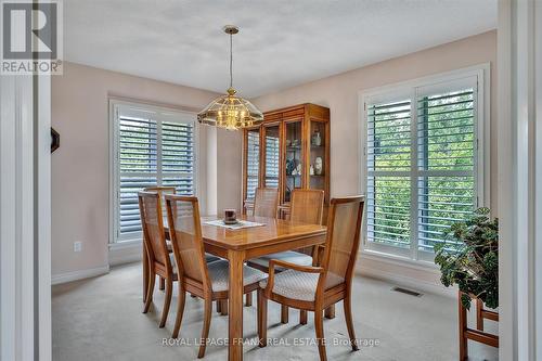 89 Navigators Trail, Kawartha Lakes (Bobcaygeon), ON - Indoor Photo Showing Dining Room