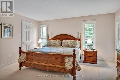 89 Navigators Trail, Kawartha Lakes (Bobcaygeon), ON - Indoor Photo Showing Bedroom