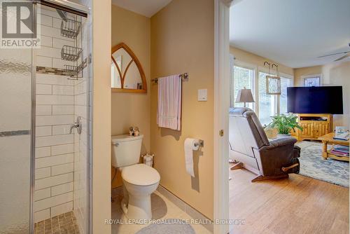 31 George Street, Westport, ON - Indoor Photo Showing Bathroom