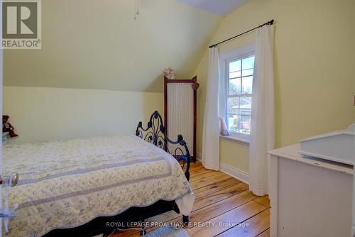 31 George Street, Westport, ON - Indoor Photo Showing Bedroom