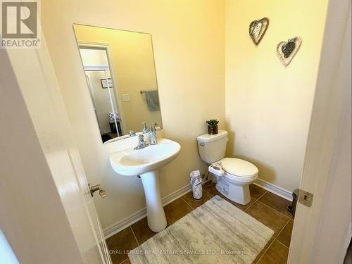 24 Accent Circle, Brampton (Northwest Sandalwood Parkway), ON - Indoor Photo Showing Bathroom