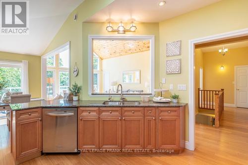 62 Fire Route 94, Galway-Cavendish And Harvey, ON - Indoor Photo Showing Kitchen With Double Sink