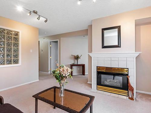 307-520 Dunedin St, Victoria, BC - Indoor Photo Showing Other Room With Fireplace