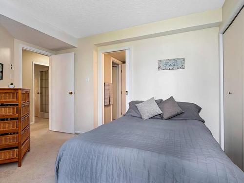 307-520 Dunedin St, Victoria, BC - Indoor Photo Showing Bedroom