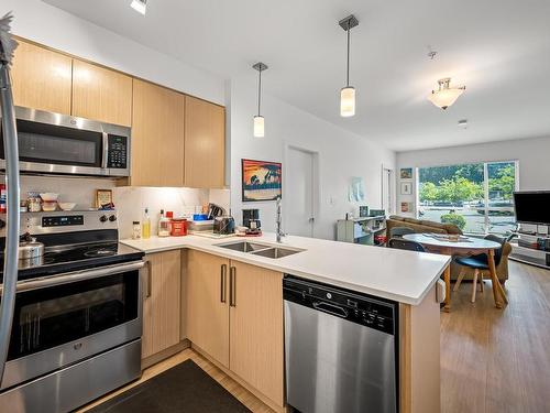 208-3070 Kilpatrick Ave, Courtenay, BC - Indoor Photo Showing Kitchen With Double Sink