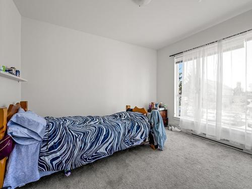 215-3070 Kilpatrick Ave, Courtenay, BC - Indoor Photo Showing Bedroom