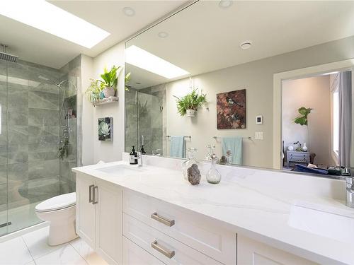 7032 Brailsford Pl, Sooke, BC - Indoor Photo Showing Bathroom