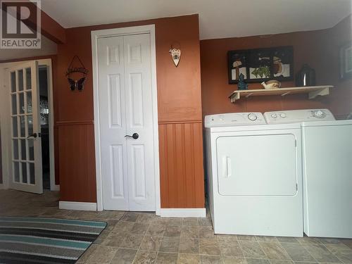 124 Raymonds Road, St. Bernards, NL - Indoor Photo Showing Laundry Room