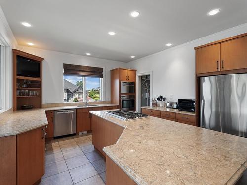 1400 Sun Rivers Drive, Kamloops, BC - Indoor Photo Showing Kitchen With Double Sink