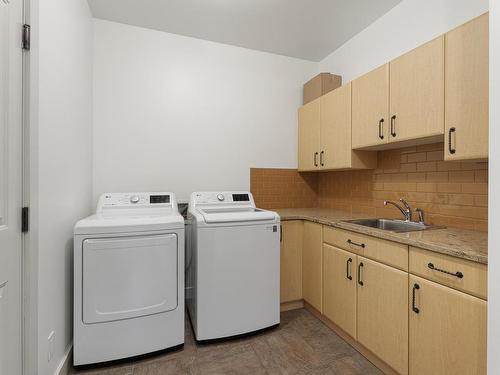 1400 Sun Rivers Drive, Kamloops, BC - Indoor Photo Showing Laundry Room