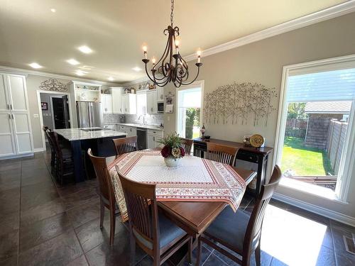 2210 Burgess Ave, Merritt, BC - Indoor Photo Showing Dining Room