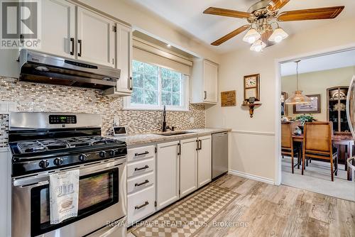 3389 Rockwood Drive, Burlington (Roseland), ON - Indoor Photo Showing Kitchen With Upgraded Kitchen