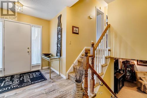 3389 Rockwood Drive, Burlington (Roseland), ON - Indoor Photo Showing Other Room