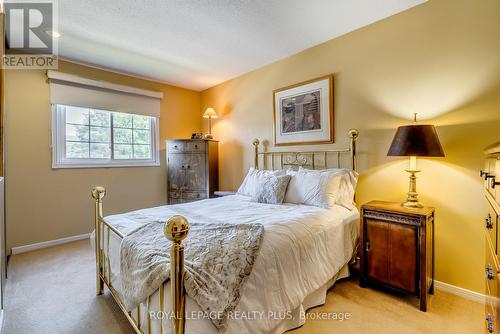 3389 Rockwood Drive, Burlington (Roseland), ON - Indoor Photo Showing Bedroom