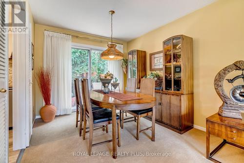 3389 Rockwood Drive, Burlington, ON - Indoor Photo Showing Dining Room