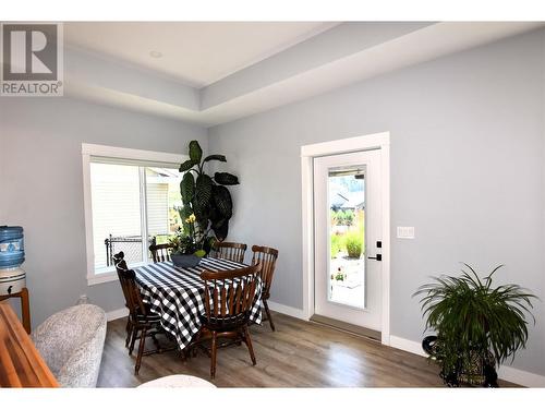 909 9 Avenue, Vernon, BC - Indoor Photo Showing Dining Room