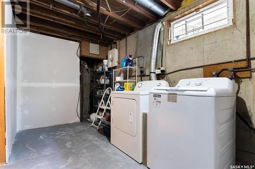 2105 5Th Avenue N, Regina, SK - Indoor Photo Showing Laundry Room