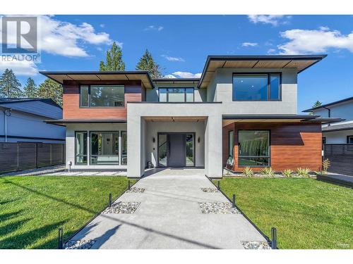 3602 Bluebonnet Road, North Vancouver, BC - Outdoor With Facade