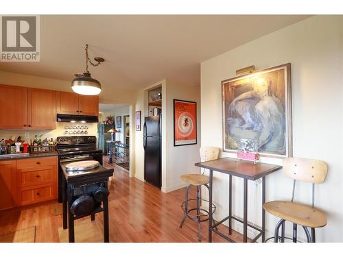 3812 Albrecht Road, Naramata, BC - Indoor Photo Showing Kitchen