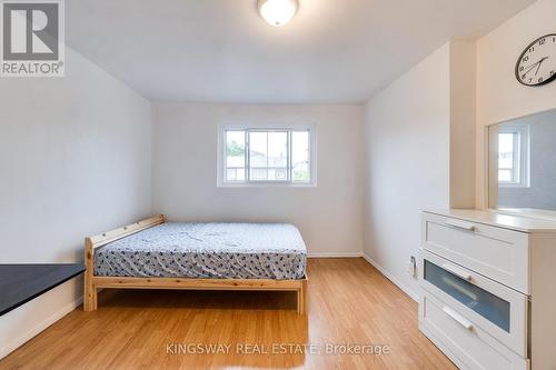 #120 - 1221 Dundix Road, Mississauga, ON - Indoor Photo Showing Bedroom