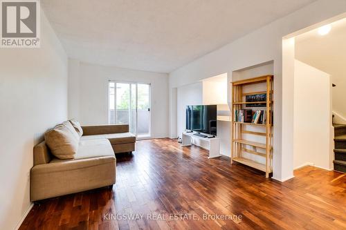 #120 - 1221 Dundix Road, Mississauga, ON - Indoor Photo Showing Living Room
