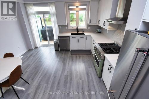 14 - 106 Court Drive, Brant (Paris), ON - Indoor Photo Showing Kitchen